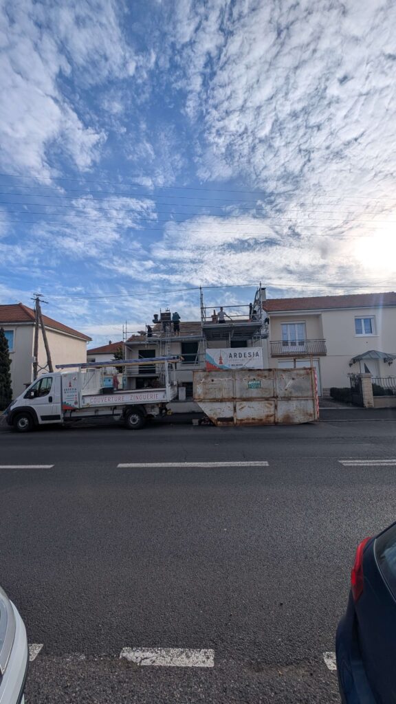 échafaudage chantier couverture Clermont-Ferrand sécurité